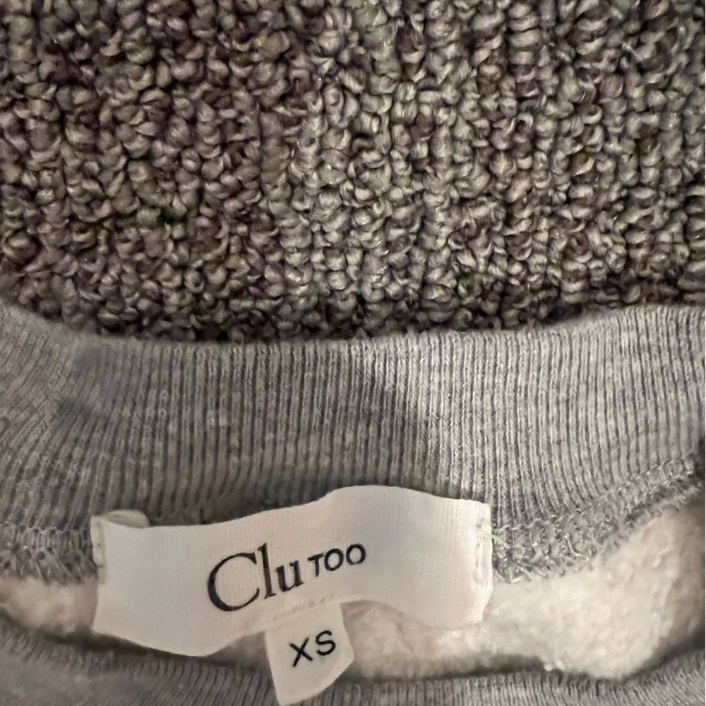 Clu Too Sweatshirt, Pristine Condition. Size Xs - image 4
